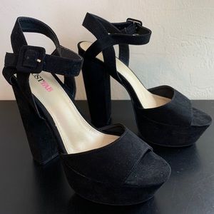 JustFab - Suede Heels- Black- Size 7